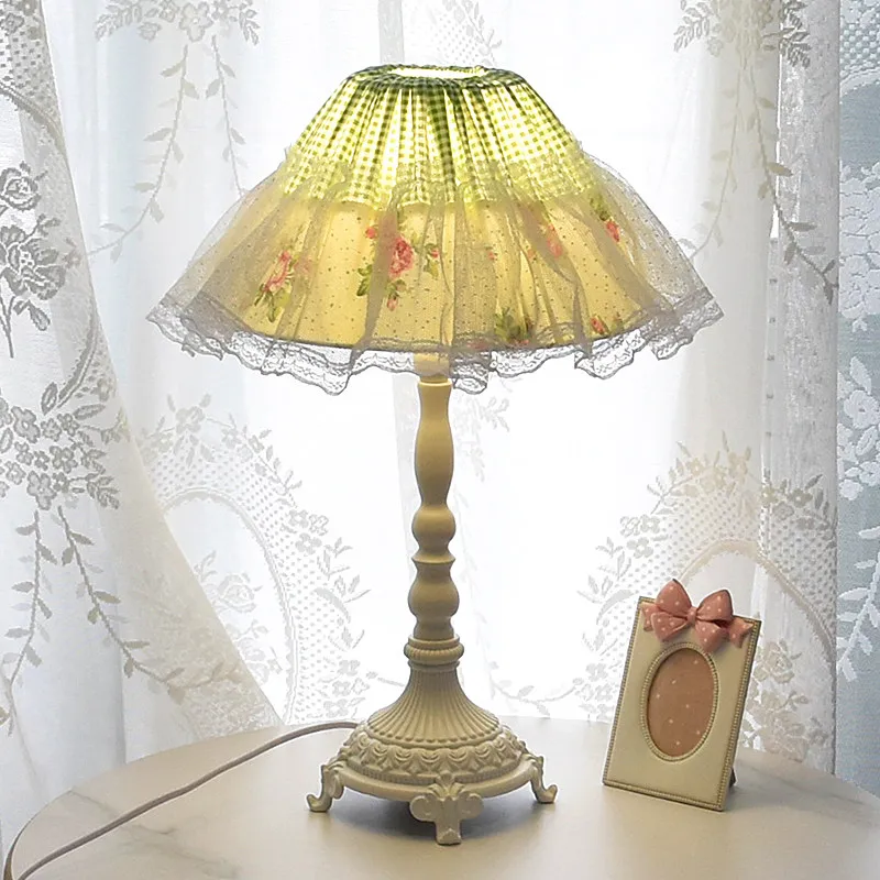 Lámpara de mesa de estilo camp - Solar Lamp reseña y precio
